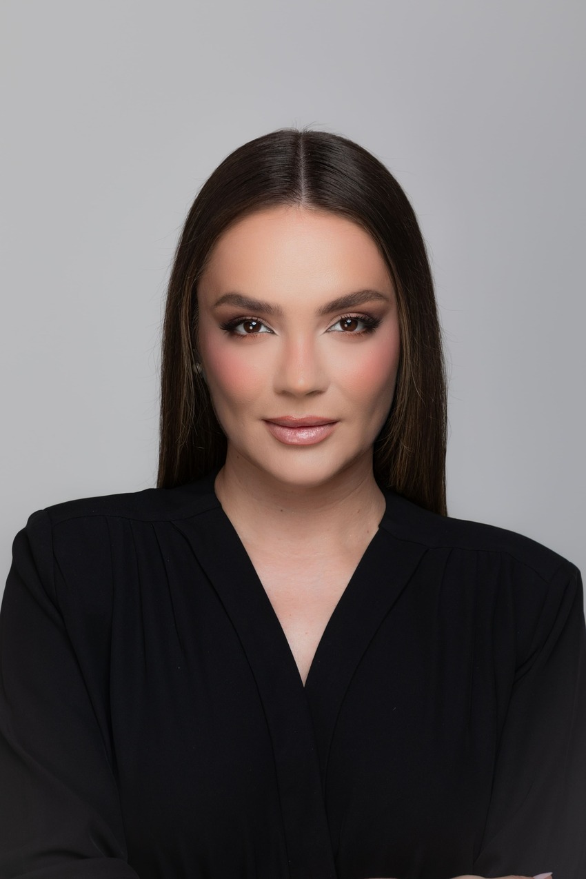 Dra. Livia Moura