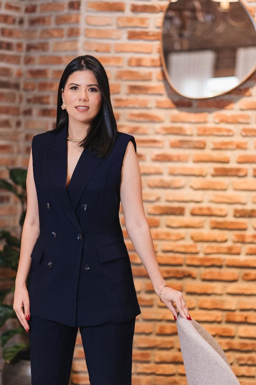 Dra. Gabriela Lopes